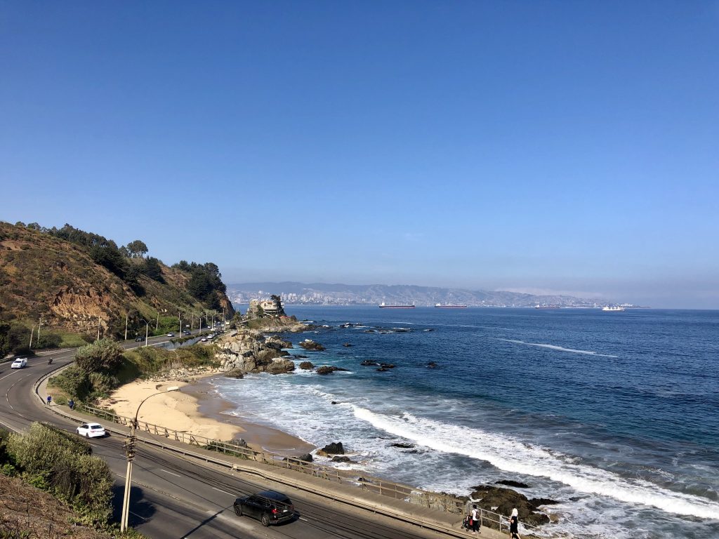 A photo of the coastline in Valparaiso 