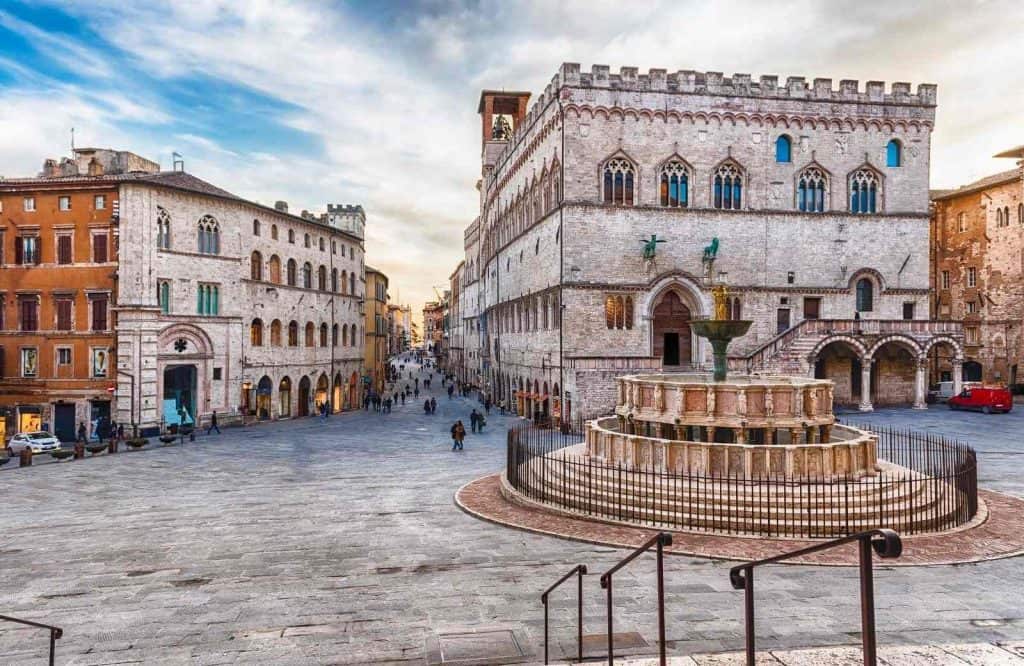If you're looking for the prettiest cities in Italy, add Perugia to your list.