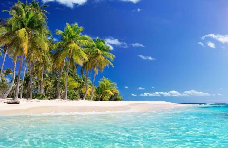 The Best Honeymoon Destinations in the Caribbean: 13 Romantic Locations!