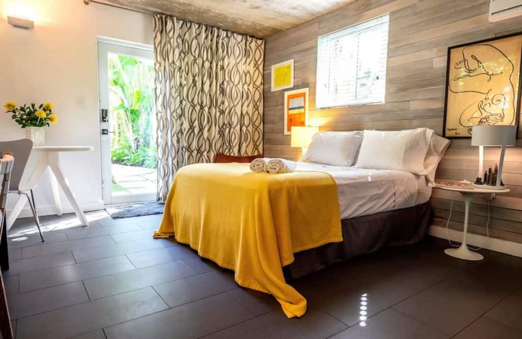 Looking for the best Airbnbs in Miami? Read this post.