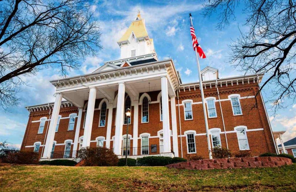 One of the best towns to visit in Georgia is Dahlonega.