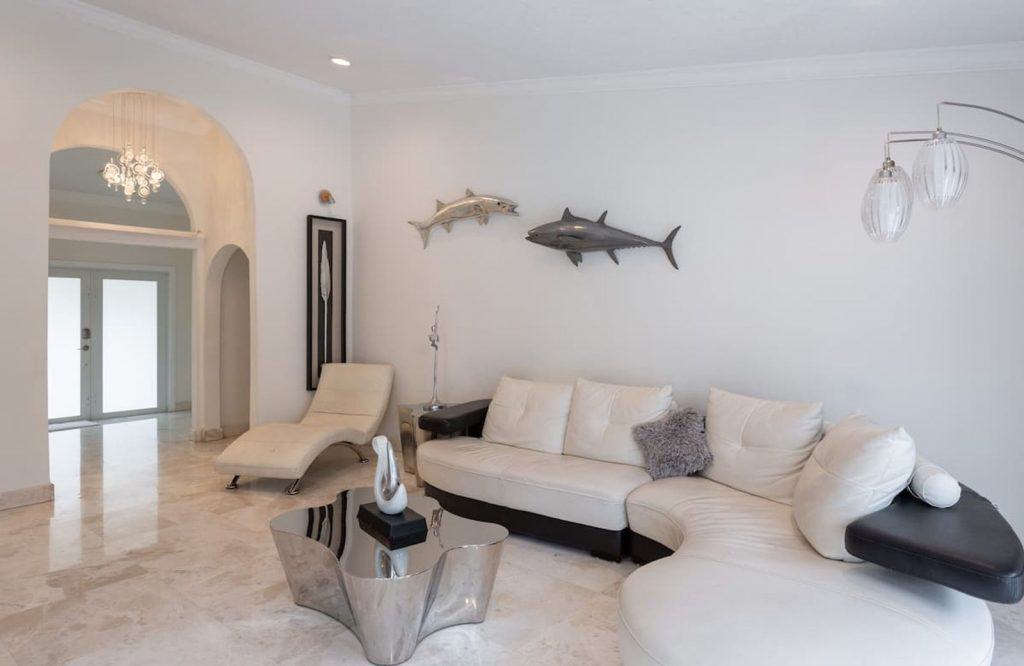 Here is a list of eight of the best Airbnbs in Miami.