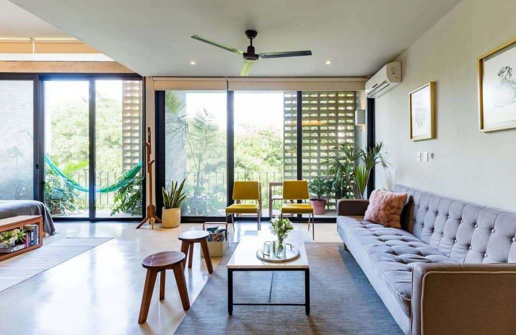 There are so many pretty Airbnbs in Cancun and this is one of them.