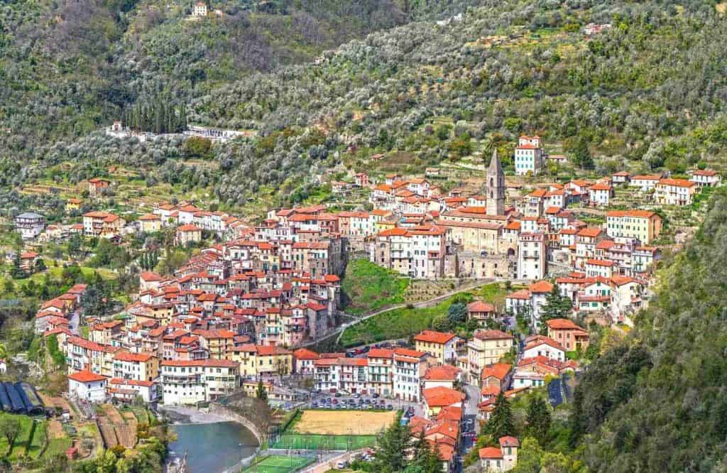 Looking for the best beach towns in France, visit Pigna.