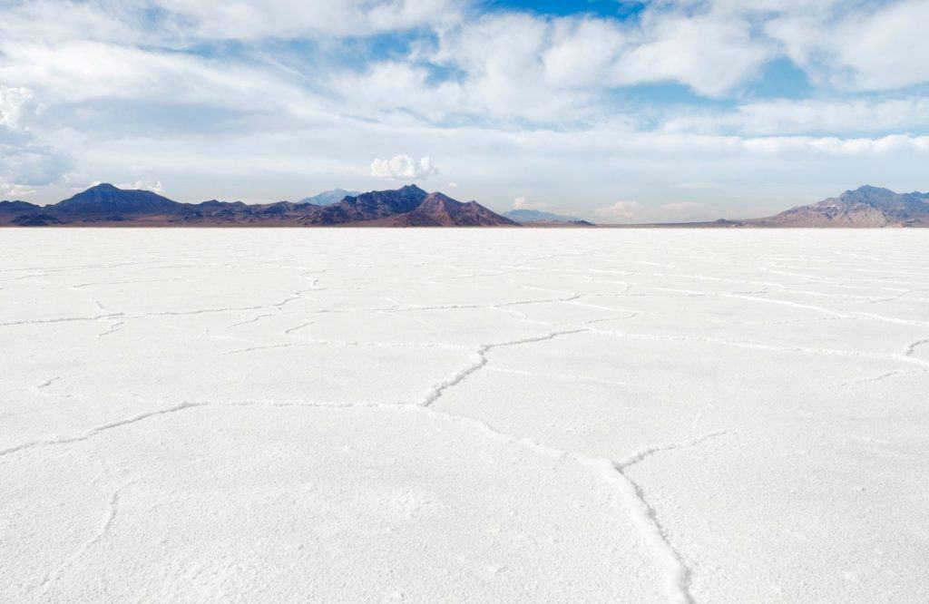 One of the best places to visit in Utah that you cannot miss are the Bonneville Salt Flats.