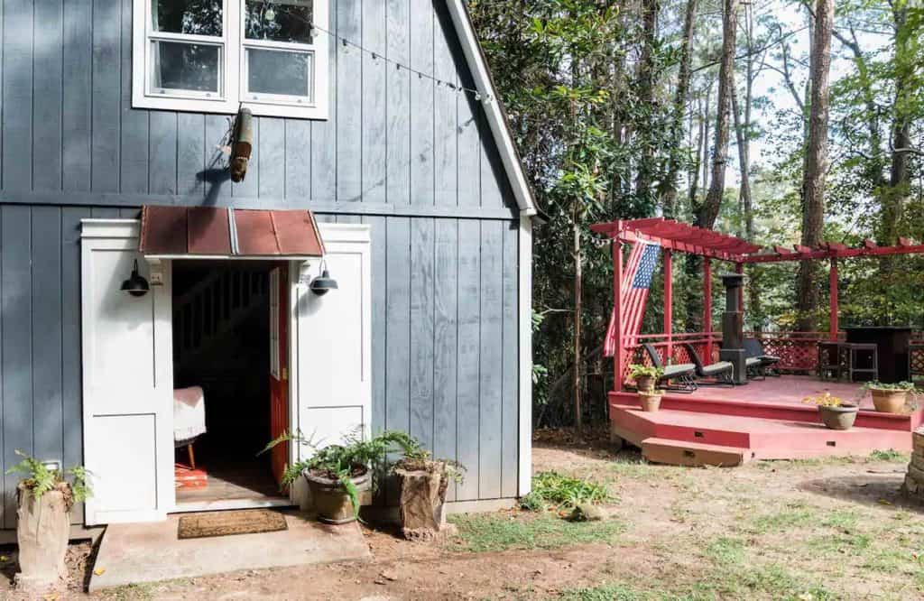 This modern barn house is one of the most adorable Airbnbs in Atlanta.