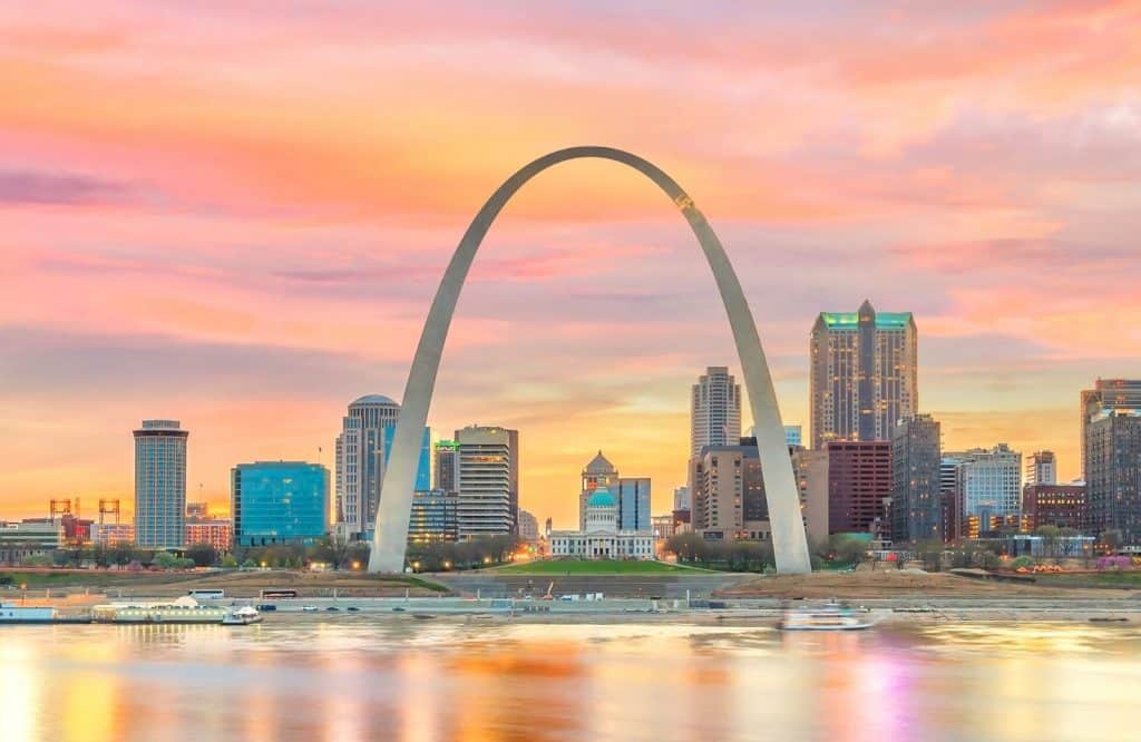 The Gateway Arch is one of the most iconic Route 66 attractions.
