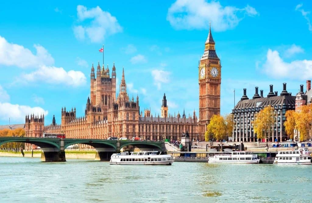 The list of romantic cities in Europe includes London.