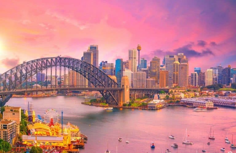 The Coolest Landmarks in Australia: 24 Amazing Sites!